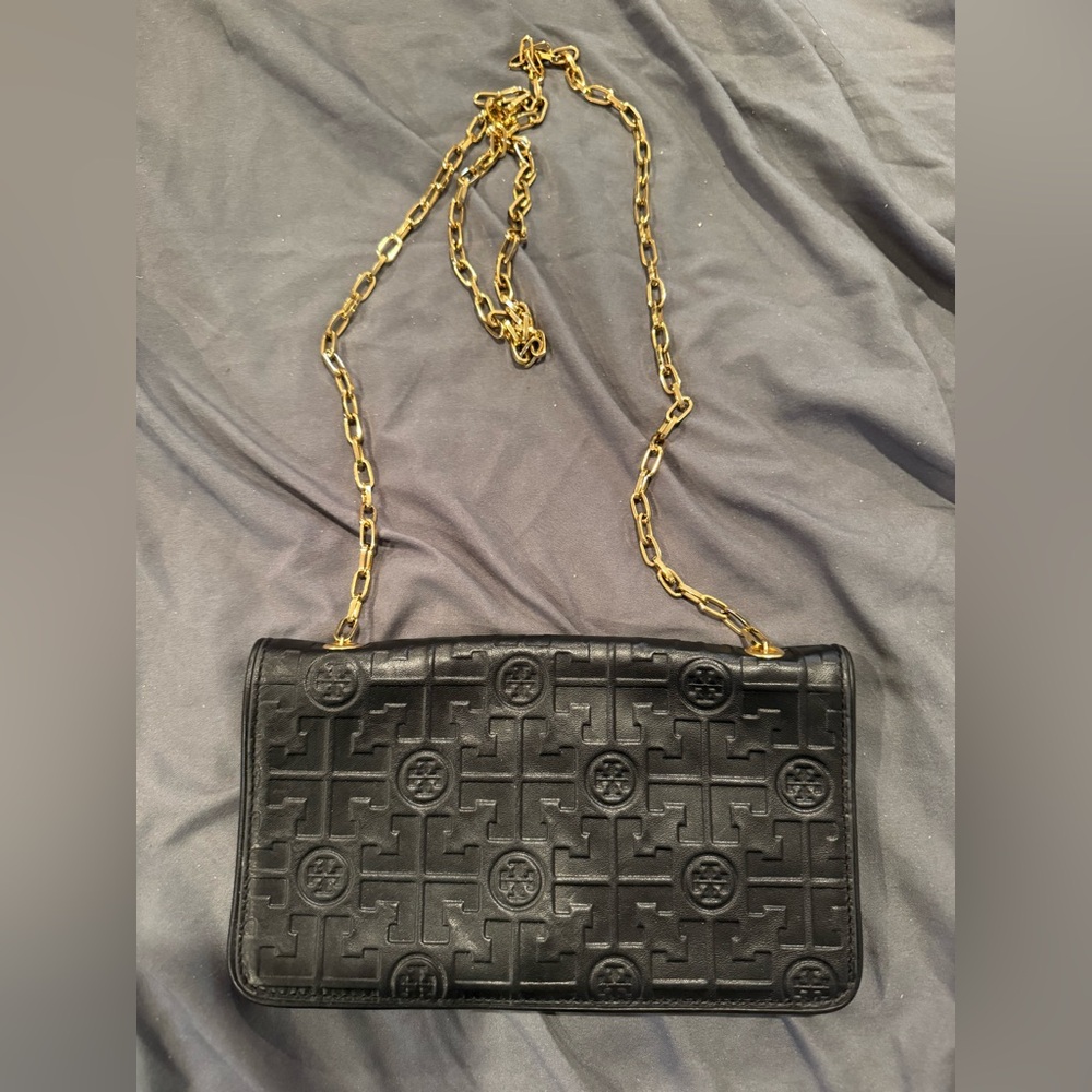 Like New Black Embossed Tory Burch Chain Cross Body Wallet Clutch